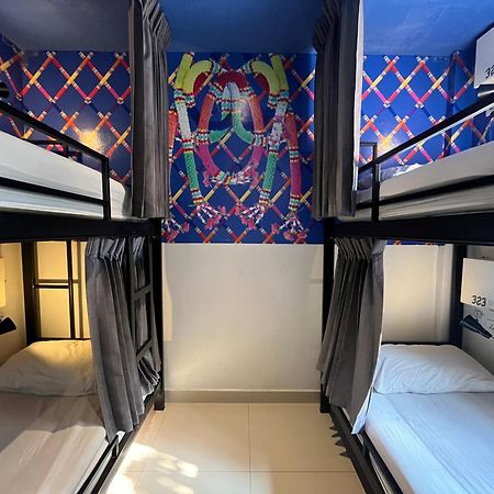 Everyday Bangkok Hostel Dış mekan fotoğraf