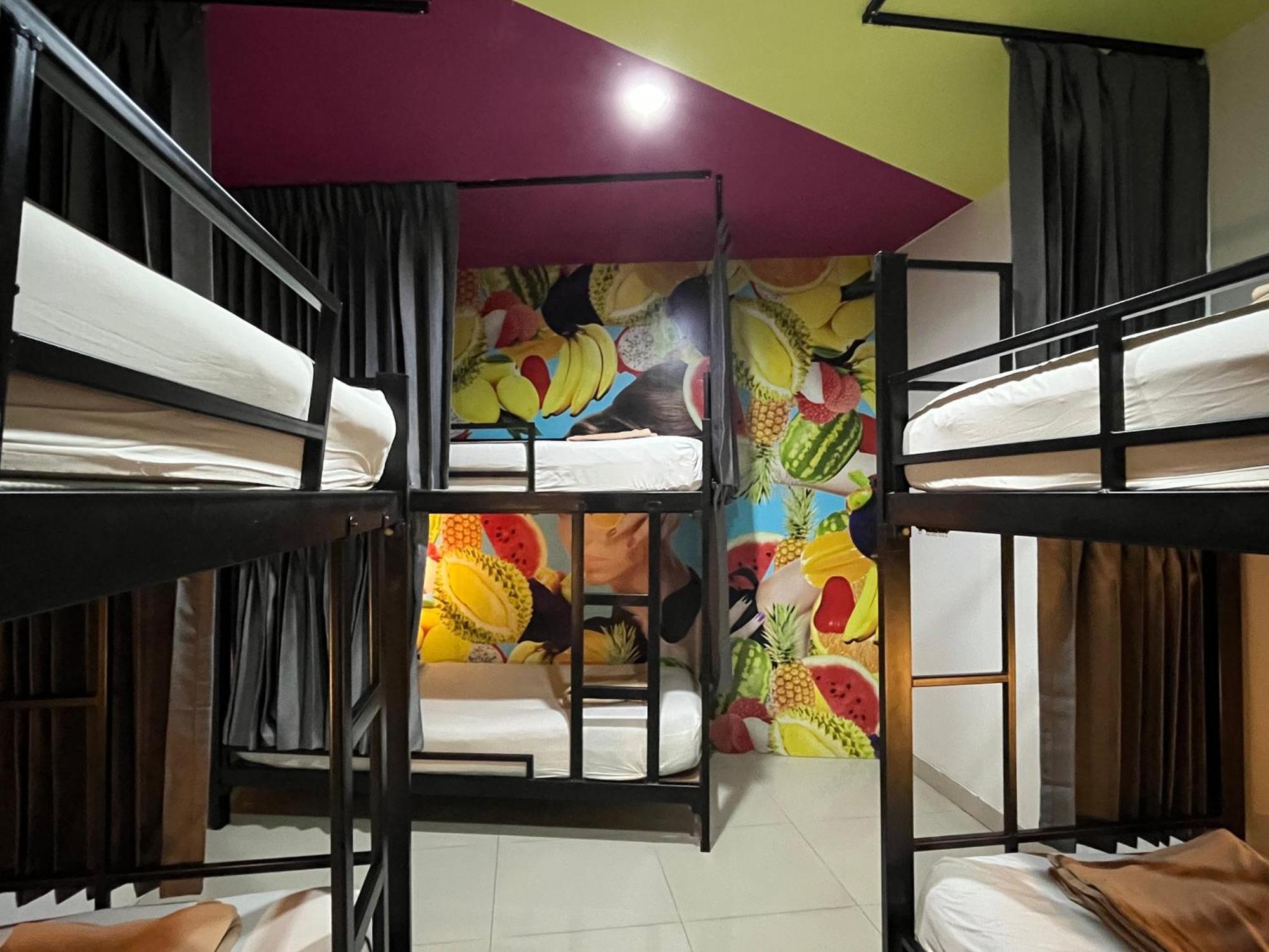 Everyday Bangkok Hostel Dış mekan fotoğraf