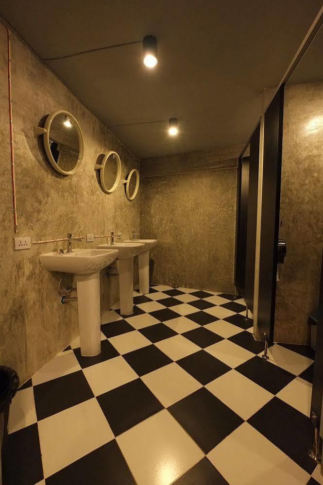 Everyday Bangkok Hostel Dış mekan fotoğraf